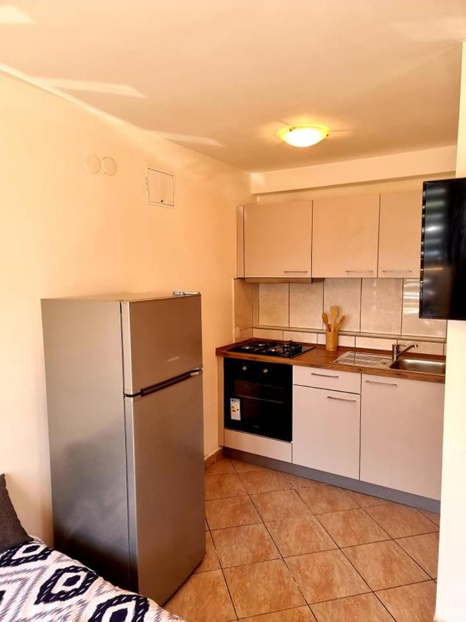 Apartmani Petra PUY Exterior foto