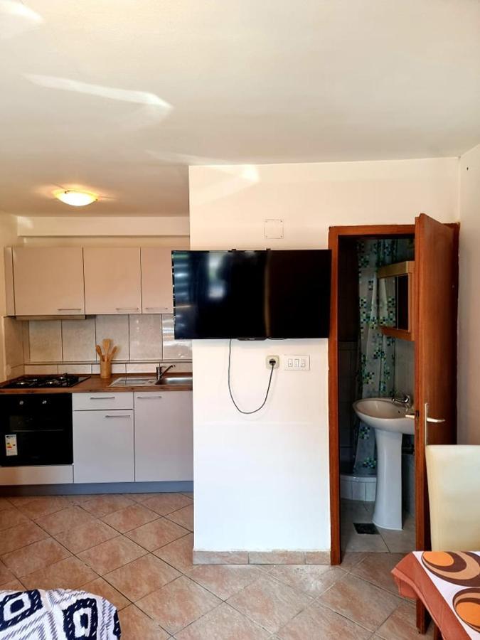 Apartmani Petra PUY Exterior foto