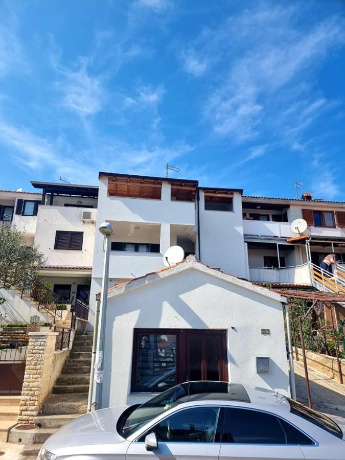 Apartmani Petra PUY Exterior foto