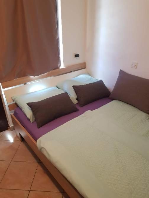 Apartmani Petra PUY Exterior foto